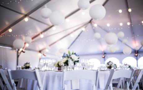 Wedding tent at Flag Hill Winery Lee, NH Photo by Jayna Cowal Photography - New Hampshire wedding DJs